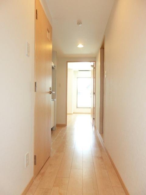 メルベーユ西淀の玄関