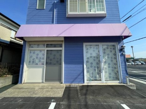 栁川事務所のエントランス