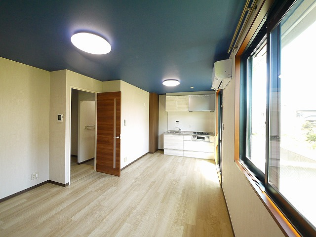 グランシャリオＤの居間・リビング