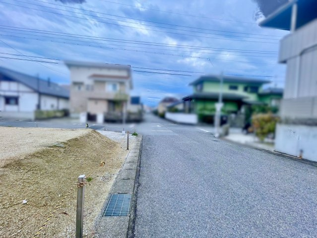 日進市岩崎町芦廻間土地の前面道路含む現地写真