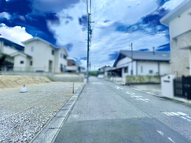日進市岩崎町芦廻間土地の前面道路含む現地写真