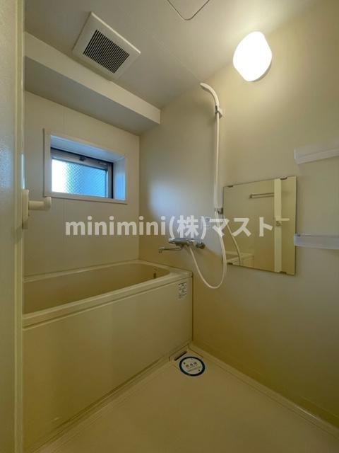 KDX堺筋本町レジデンスの浴室