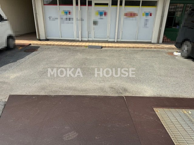 【駐車場】 | メゾンやすむろⅠテナント