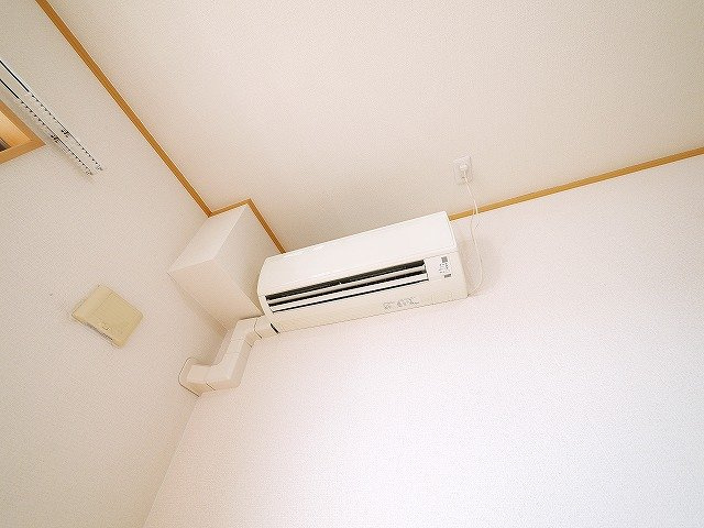 ウィルコート四条の設備|エアコン付きです