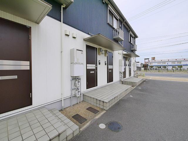 ウィルコート四条のエントランス|建物の内部です