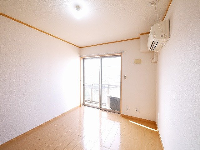 ウィルコート四条の居間・リビング|おしゃれな居間です