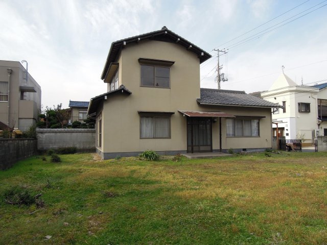 四番町1売家の外観