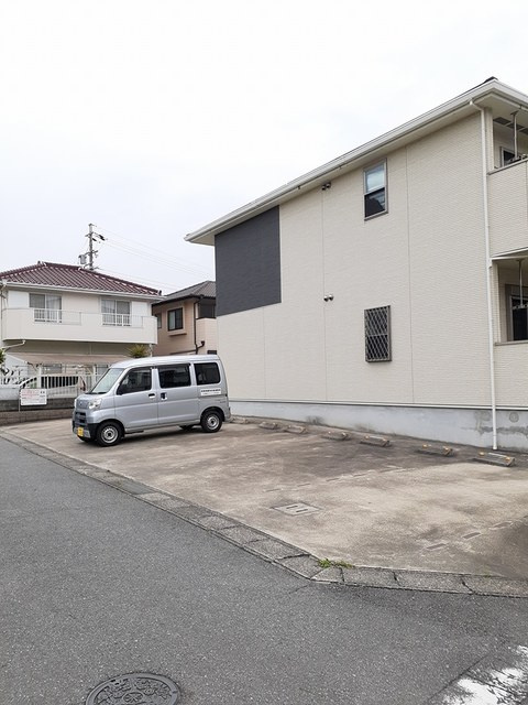 ポラリスⅠの駐車場