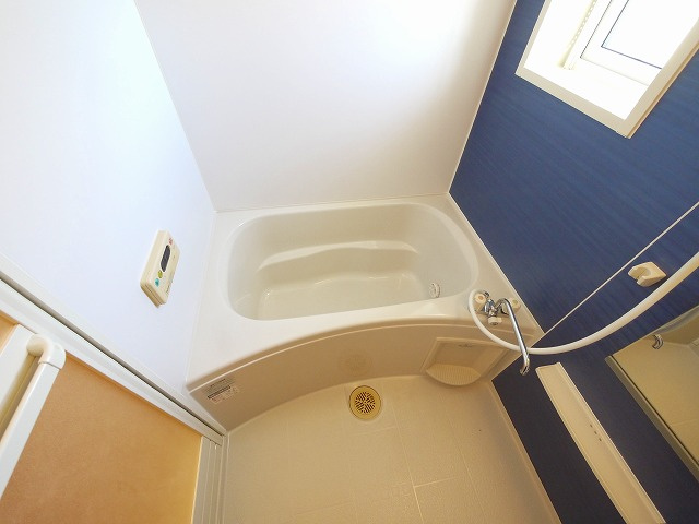 アッド　コンフォート２の浴室|お風呂で日々の疲れを落としましょう