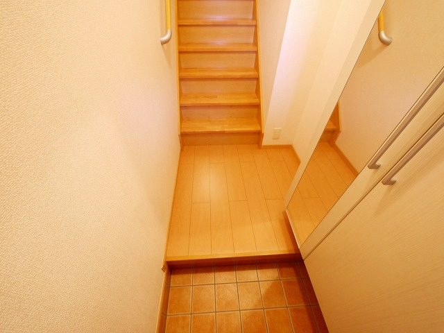 アッド　コンフォート２の玄関|ゆったりとした玄関です