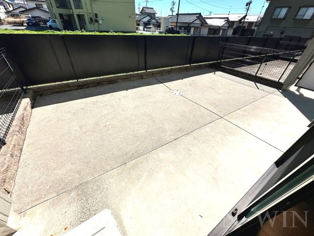 フィールドピア Eの庭