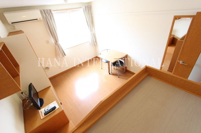 レオパレスエントピアⅡの居間・リビング