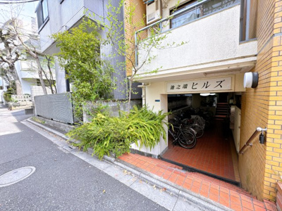 【エントランス】 | 【池之端ヒルズ】