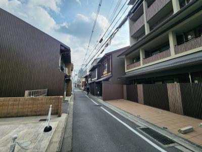 VineOakDaisy（バインオークデイジー）の周辺|前面道路