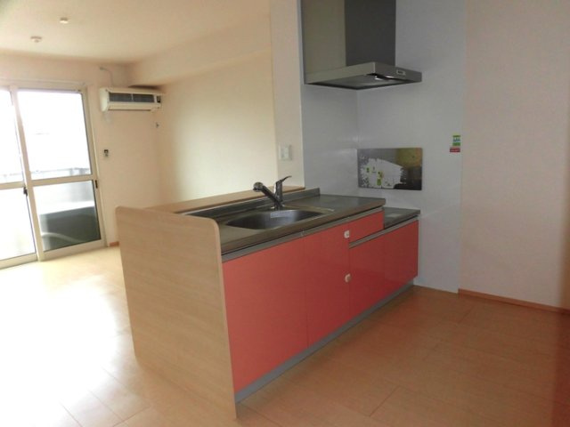 メゾン・ヴェール Aのキッチン|Ａ203 対面キッチン