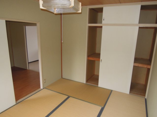 オリエントハイツの和室|和室収納
