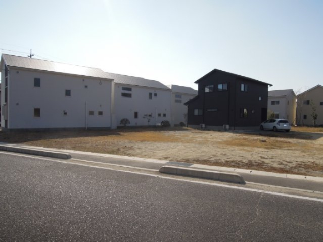 笠岡サトヤマプロジェクトの前面道路含む現地写真|F5号地