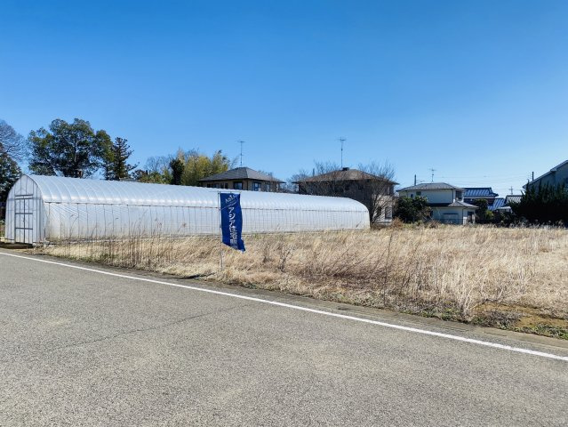 敷地面積102坪　売地　川越市久下戸の外観|現地（2024年3月）撮影
更地　土地面積約１０２坪！有効宅地面積約７４坪！建築条件なし！