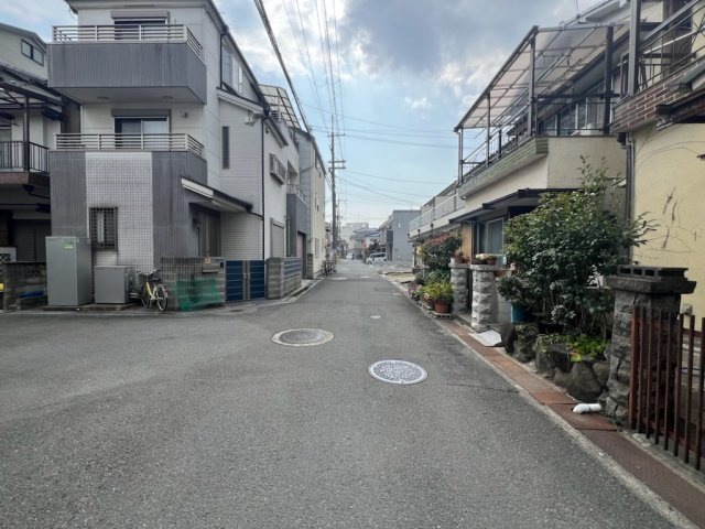 【建築条件付き土地】サガミ・タウン田井西町の前面道路含む現地写真|前面道路含む現地写真です