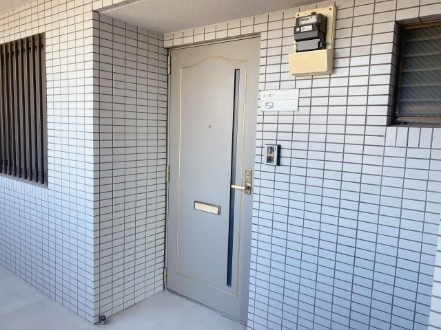 ユートピアタウンⅡの玄関