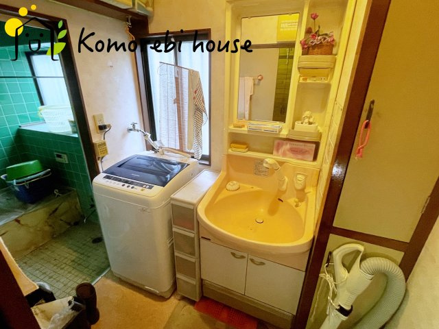 北本市二ツ家　中古戸建の独立洗面台|9月21日　撮影