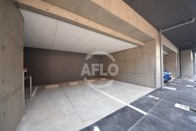 ネベル大阪上本町のその他共用部分|ネベル大阪上本町　駐車場