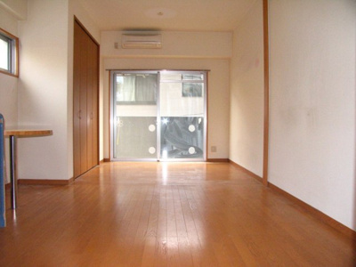 【洋室】 | ハイディングプレイス荒江 | 別号室の写真になります。現況優先。