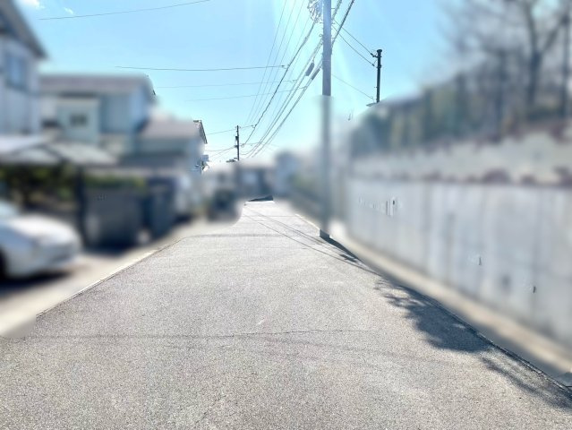 長久手市宮脇戸建の前面道路含む現地写真