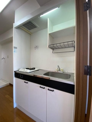 【キッチン】 | サザン薬院 | 別号室の写真になります。現況優先。