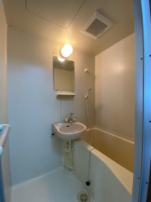 【洗面所】 | サザン薬院 | 別号室の写真になります。現況優先。