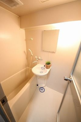 【浴室】 | ANNEX西新 | 別号室の写真になります。現況優先。