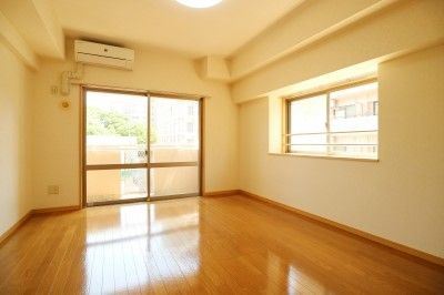 【洋室】 | N‐ラヴィーヌ荒江 | 別号室の写真になります。現況優先。