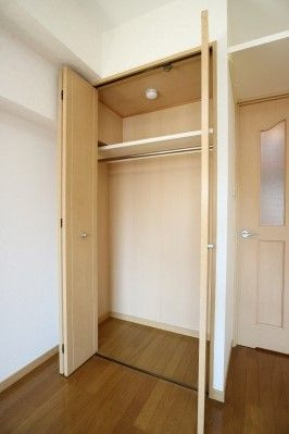 【収納】 | N‐ラヴィーヌ荒江 | 別号室の写真になります。現況優先。