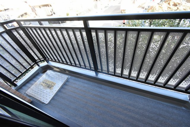 西宮市甲子園一番町の賃貸マンションのバルコニー