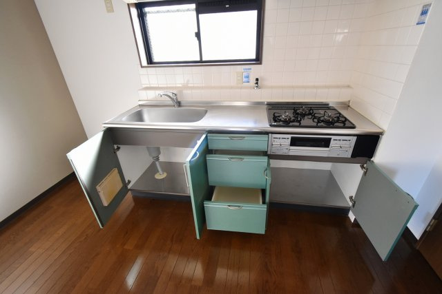西宮市甲子園一番町の賃貸マンションのキッチン