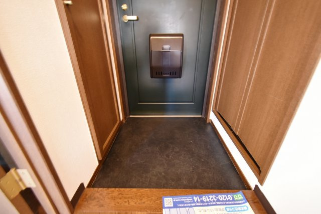 西宮市甲子園一番町の賃貸マンションの玄関