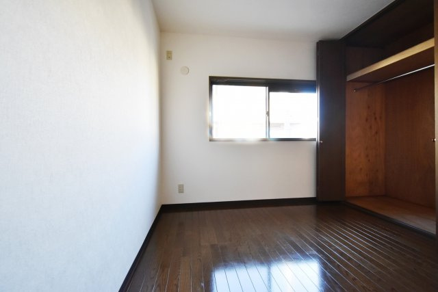 西宮市甲子園一番町の賃貸マンションの寝室