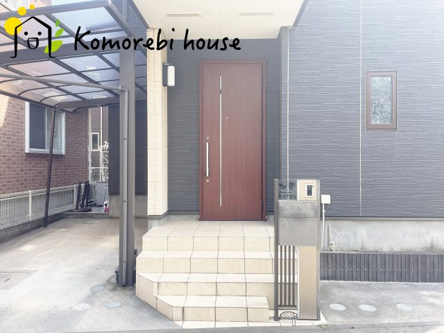 上尾市平塚　中古戸建の玄関|4/15　撮影済み