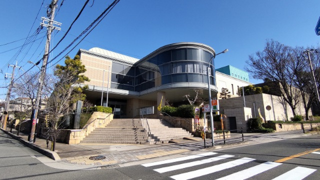 箕面市半町2　建築条件なし土地【４区画】の周辺|箕面市立西南図書館