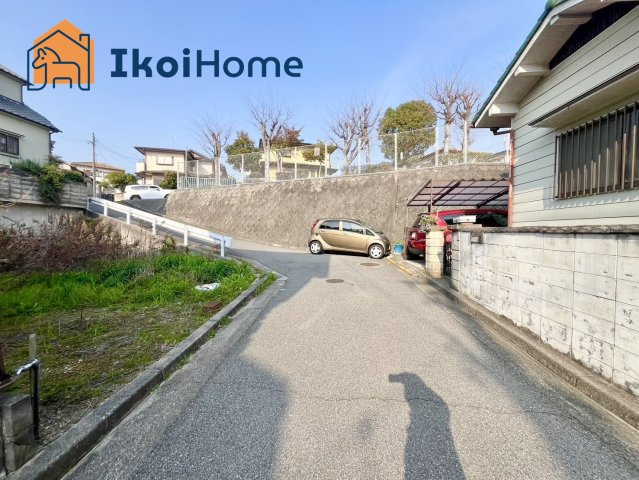 明石市大久保町大窪　土地　建築条件付の前面道路含む現地写真|物件・当店の最寄り駅まで無料送迎サービスございます。買い物のついでに、用事のついでに、ちょっとした空き時間にも対応致します！最短、10分で指定場所までお迎えに向かいます！まずはお問い合わせください！