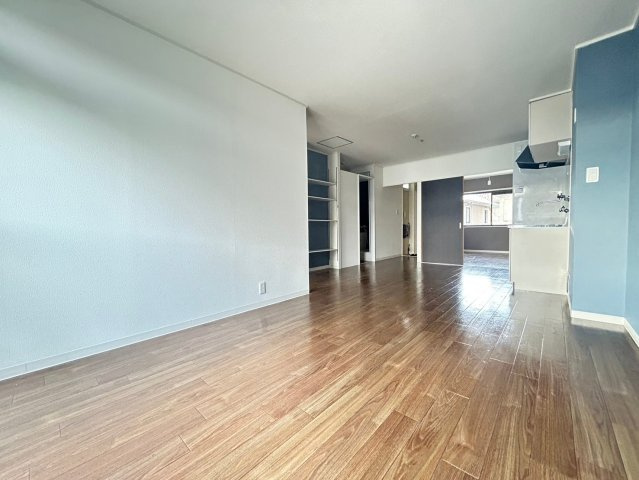 若園ハイツの居間・リビング