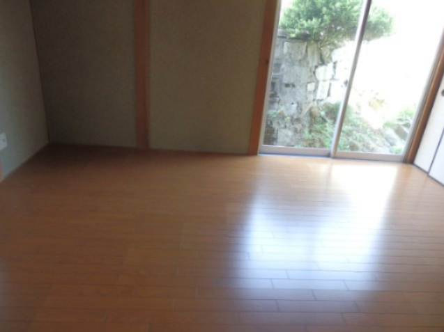 小平井住宅の洋室