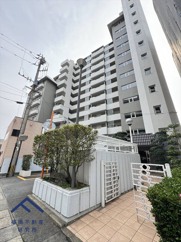 グリーンマンション姪浜の外観