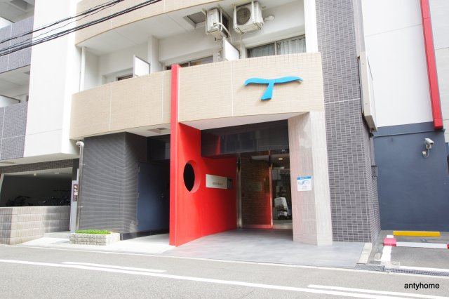 セレニテ梅田北　仲介手数料無料のエントランス