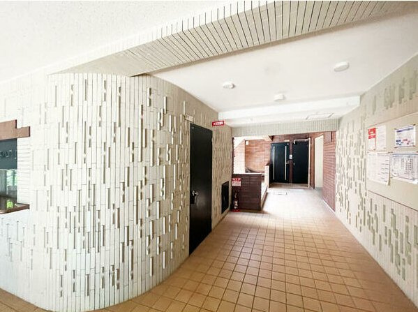 ダンディライオン宝塚Ⅱのロビー