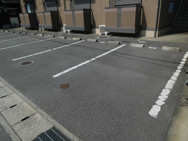 エクセルコートの駐車場