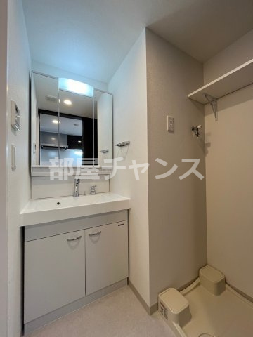 エステムコート名古屋葵の独立洗面台