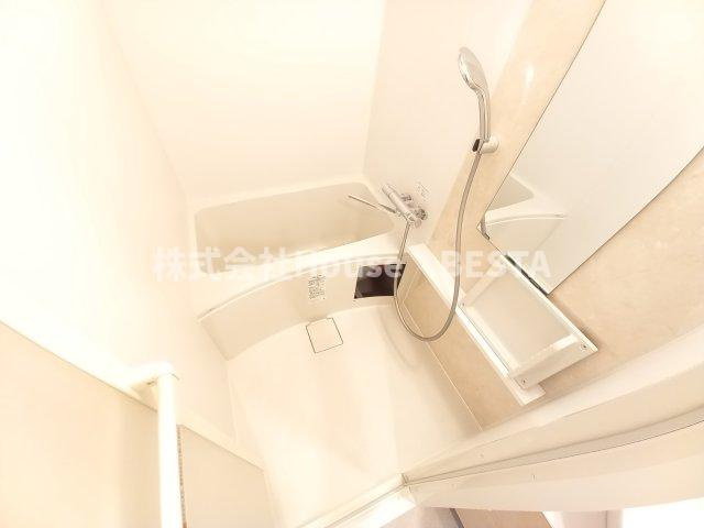 アドバンス神戸マーレの浴室