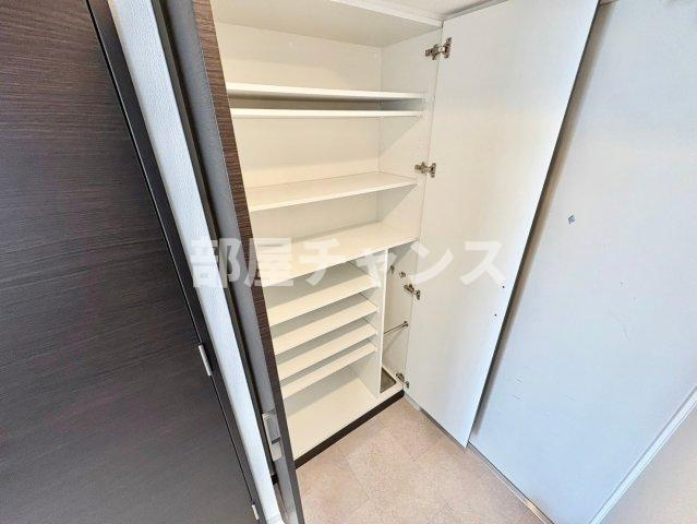 エステムコート名古屋新栄Ⅱアリーナの収納