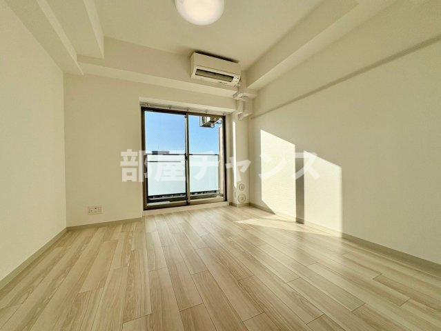 エステムコート名古屋新栄Ⅱアリーナの居間・リビング